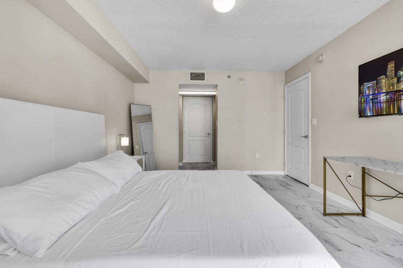 The Club At Brickell Bay Luxury Suites Miami Extérieur photo
